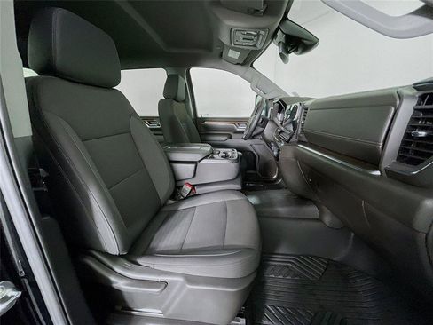 Used 2025 Chevrolet Silverado 2500 LT w/ Safety Package image 31