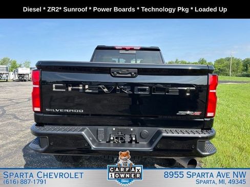 Used 2025 Chevrolet Silverado 2500 ZR2 w/ Technology Package AWD/4WD image 4