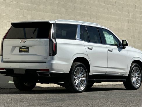 Certified 2023 Cadillac Escalade Premium Luxury w/ Performance Package image 4