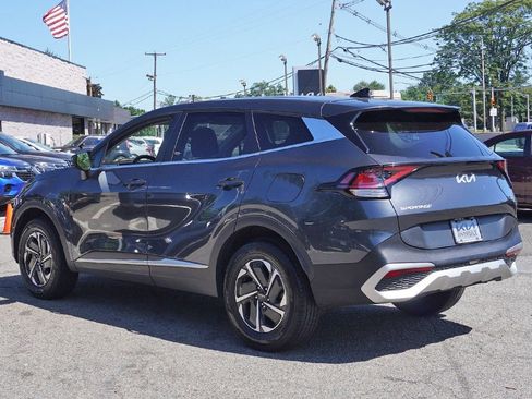 Used 2023 Kia Sportage LX AWD/4WD image 8