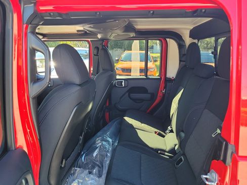 New 2026 Jeep Gladiator Mojave w/ Safety Group AWD/4WD image 6