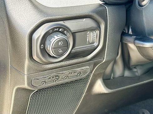 New 2026 Jeep Gladiator Sport AWD/4WD image 11