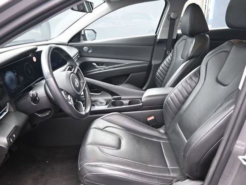 Used 2024 Hyundai Elantra Limited FWD image 12