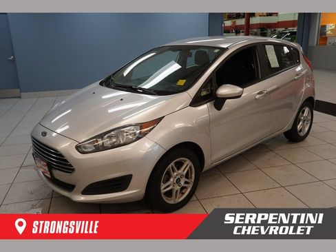 Used 2018 Ford Fiesta SE FWD image 1
