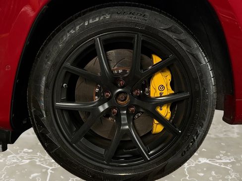 Used 2018 Jeep Grand Cherokee Trackhawk AWD/4WD image 14