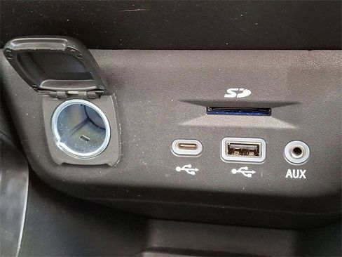 Certified 2022 Chevrolet TrailBlazer ACTIV w/ Sun and Liftgate Package image 35