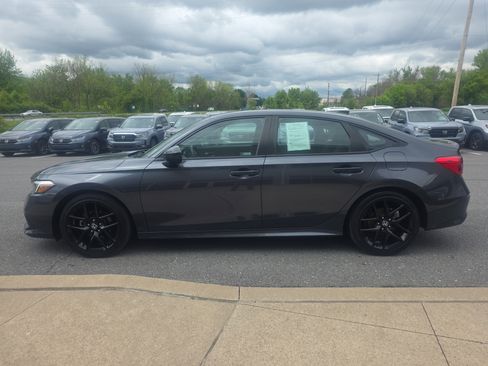 Used 2023 Honda Civic Sport image 8