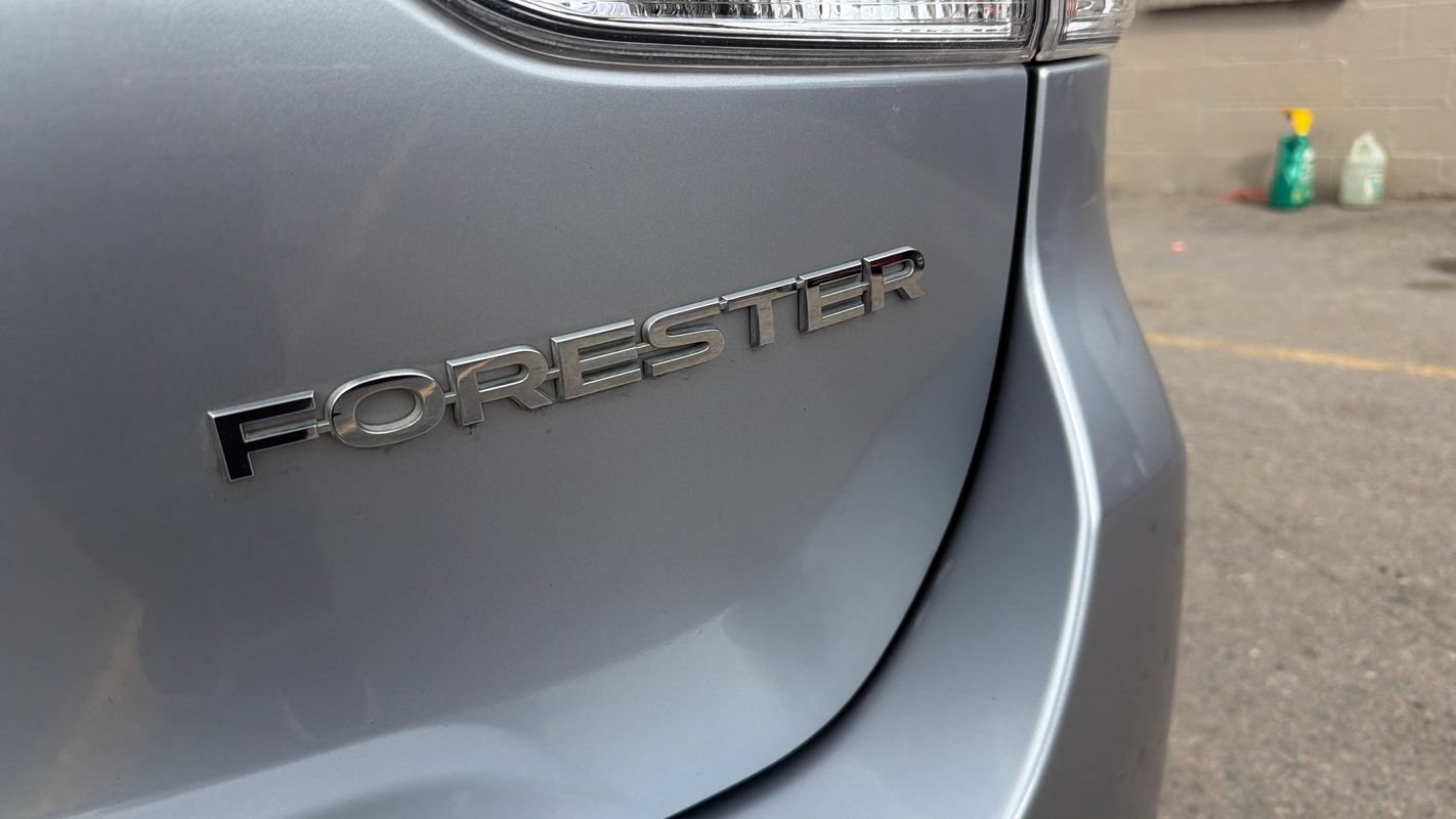 Used 2021 Subaru Forester Premium AWD/4WD image 26