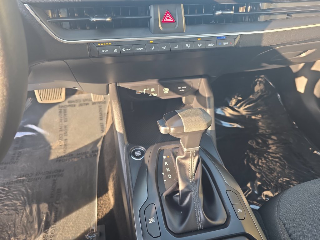Used 2025 Kia K4 FWD image 17