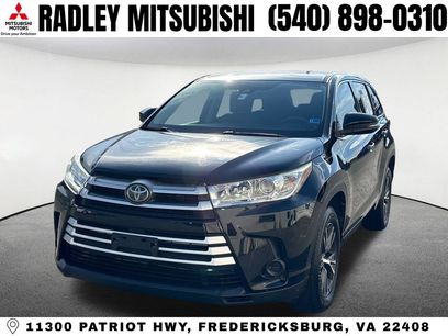 Used 2017 Toyota Highlander LE