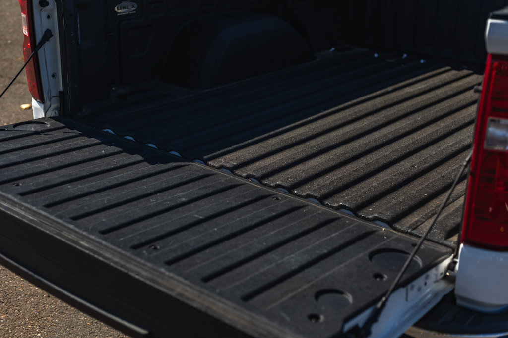 Used 2019 Chevrolet Silverado 1500 LT w/ All-Star Edition AWD/4WD image 9
