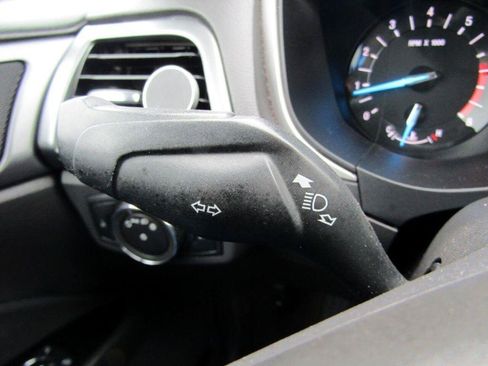 Used 2016 Ford Fusion SE FWD image 23