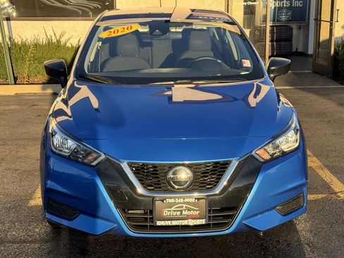 Used 2020 Nissan Versa S image 3