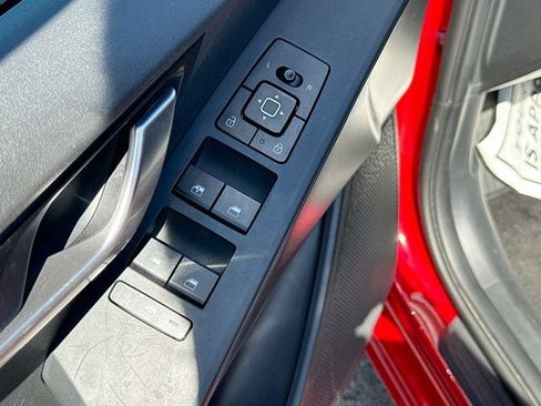 Certified 2023 Kia Niro LX FWD image 17