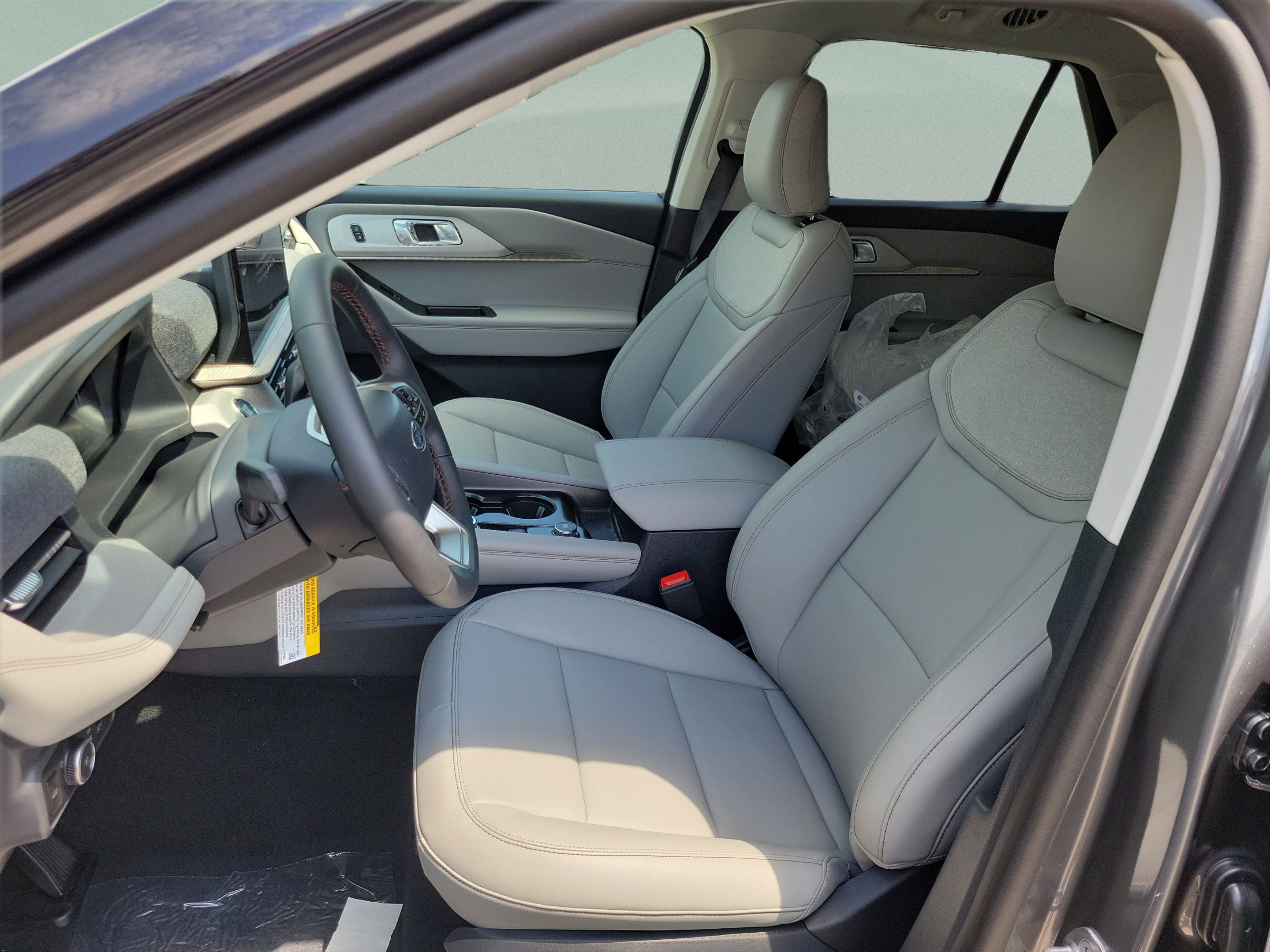 New 2026 Ford Explorer Active w/ Active Comfort Package RWD image 15