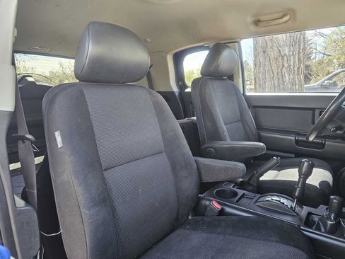 Used 2007 Toyota FJ Cruiser 4WD image 28