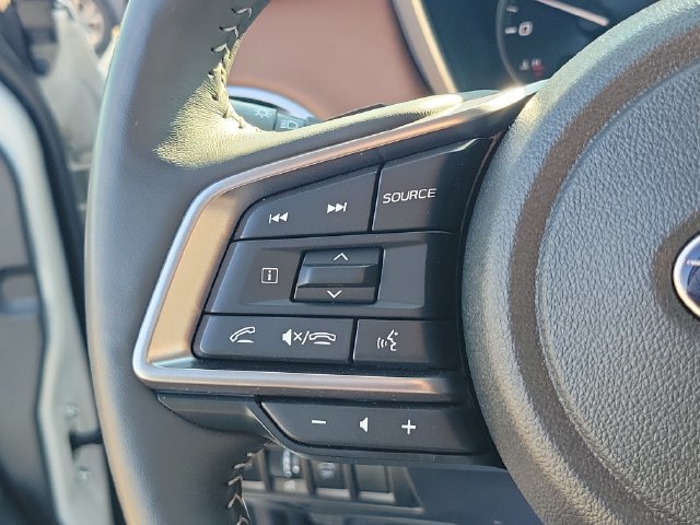 Used 2025 Subaru Outback Touring AWD/4WD image 14