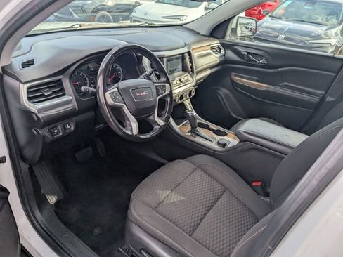 Used 2018 GMC Acadia SLE image 12