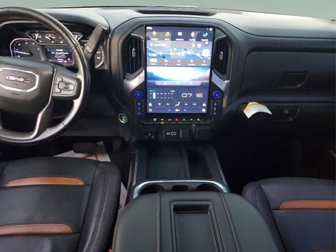 Used 2020 GMC Sierra 2500 AT4 w/ AT4 Premium Package image 14