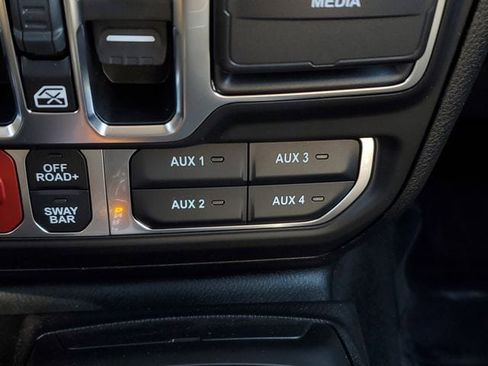 New 2026 Jeep Wrangler Unlimited Rubicon AWD/4WD image 32