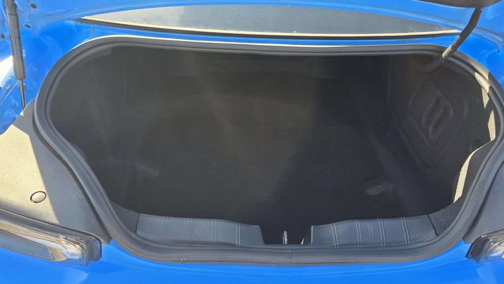 Used 2022 Chevrolet Camaro LT w/ RS Package RWD image 10