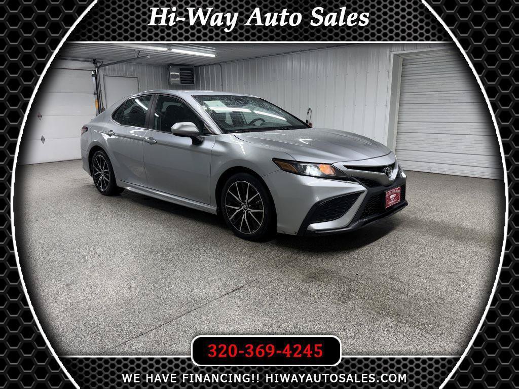 Used 2021 Toyota Camry SE FWD image 1