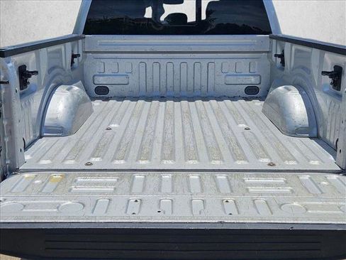 Used 2016 Ford F150 XLT w/ Equipment Group 302A Luxury AWD/4WD image 6