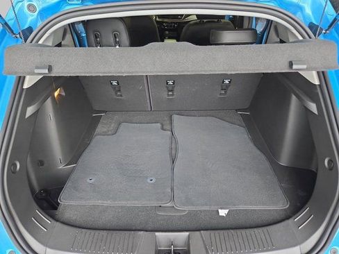 New 2026 Chevrolet Trax LT w/ Sunroof Package FWD image 14