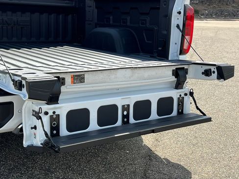 New 2026 GMC Sierra 1500 Elevation w/ Elevation Premium Package AWD/4WD image 10