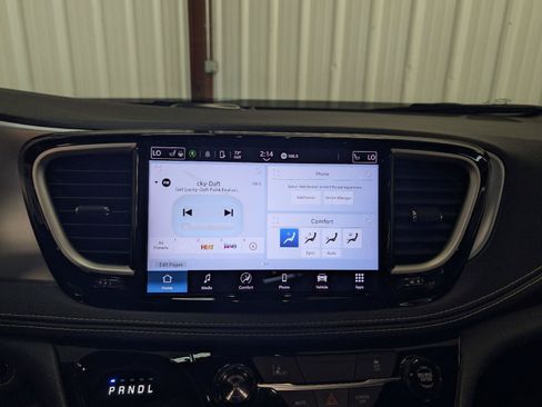 Used 2022 Chrysler Pacifica Touring-L w/ S Appearance Package FWD image 24