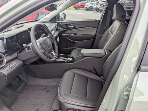 New 2026 Chevrolet Trax ACTIV w/ Driver Confidence Package FWD image 13