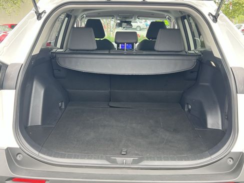 Used 2025 Toyota RAV4 XLE AWD/4WD image 24
