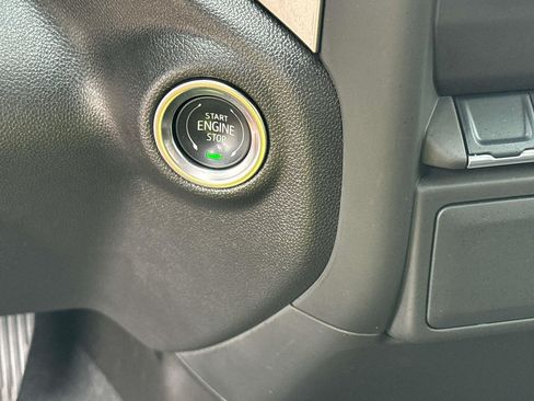 Used 2025 Chevrolet Silverado 1500 Custom RWD image 30