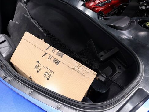 Used 2021 Chevrolet Corvette Stingray Premium Cpe w/ Z51 Performance Package image 16