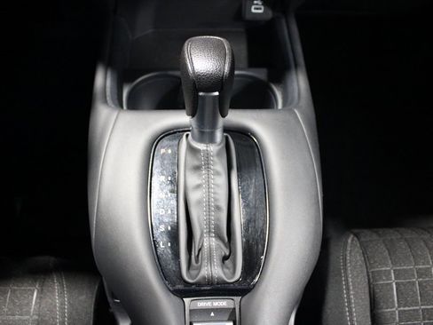 Certified 2023 Honda HR-V LX image 28