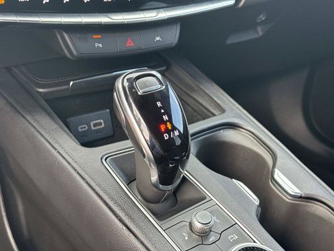Used 2025 Cadillac XT4 Premium Luxury FWD image 23