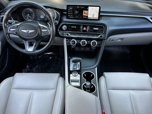 Used 2023 Genesis G70 2.0T image 13