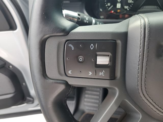 Used 2022 Land Rover Defender 90 X AWD/4WD image 18