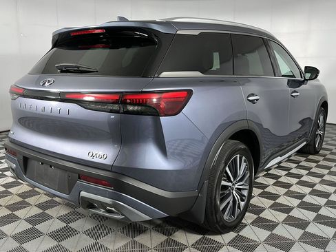 Used 2023 INFINITI QX60 Sensory w/ Vision Package AWD/4WD image 32