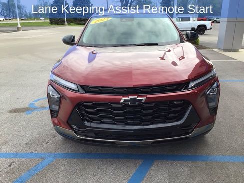 Used 2024 Chevrolet Trax ACTIV w/ Driver Confidence Package image 7