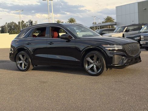 Used 2025 Genesis GV70 3.5T Sport w/ Sport Advanced Package image 5