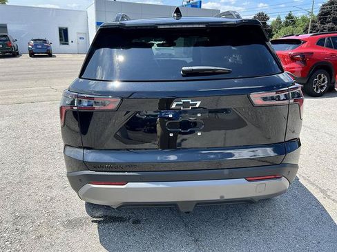 New 2027 Chevrolet Equinox LT w/ Convenience Package II AWD/4WD image 4
