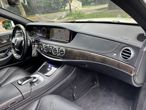 Used 2016 Mercedes-Benz S 550 Sedan image 29