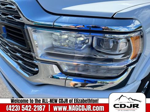 New 2024 RAM 3500 Limited image 10