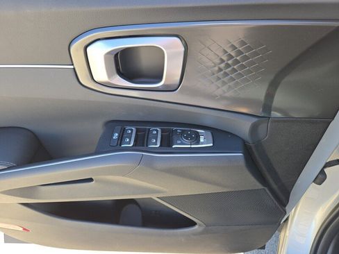 New 2026 Kia Sorento S FWD image 10