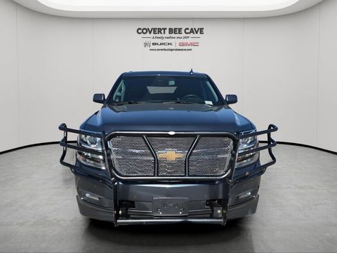 Used 2019 Chevrolet Suburban LT w/ Luxury Package image 2