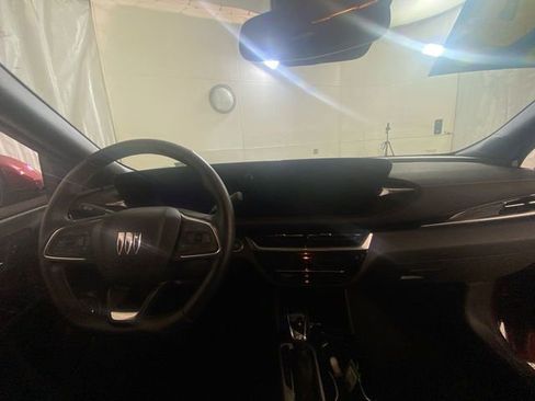 Used 2024 Buick Envista Avenir image 33