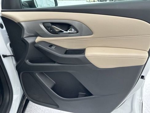 Used 2023 Chevrolet Traverse LS w/ Safety Package image 35
