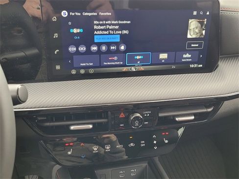 New 2026 Nissan Kicks SR image 13