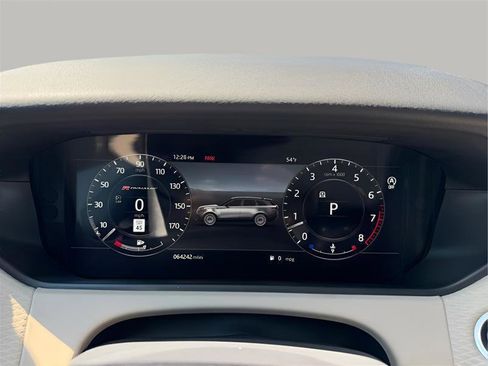 Used 2018 Land Rover Range Rover Velar R-Dynamic SE image 54